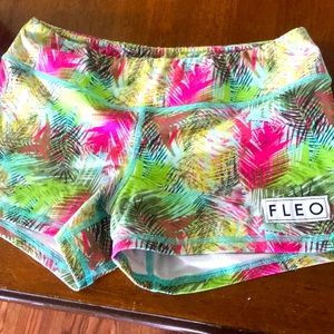 Fleo booty shorts